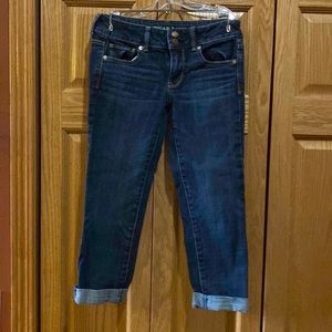 American Eagle capris, size 2 regular.